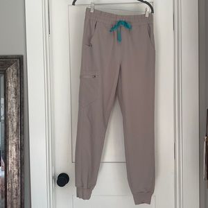 Figs High waisted Zamora jogger scrub pants in color boulder